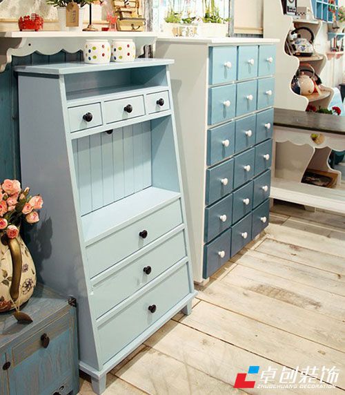 想要这样一个柜子 装满自己喜欢的东西